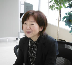 秋山社会保険労務士事務所 秋山恵美子さん写真